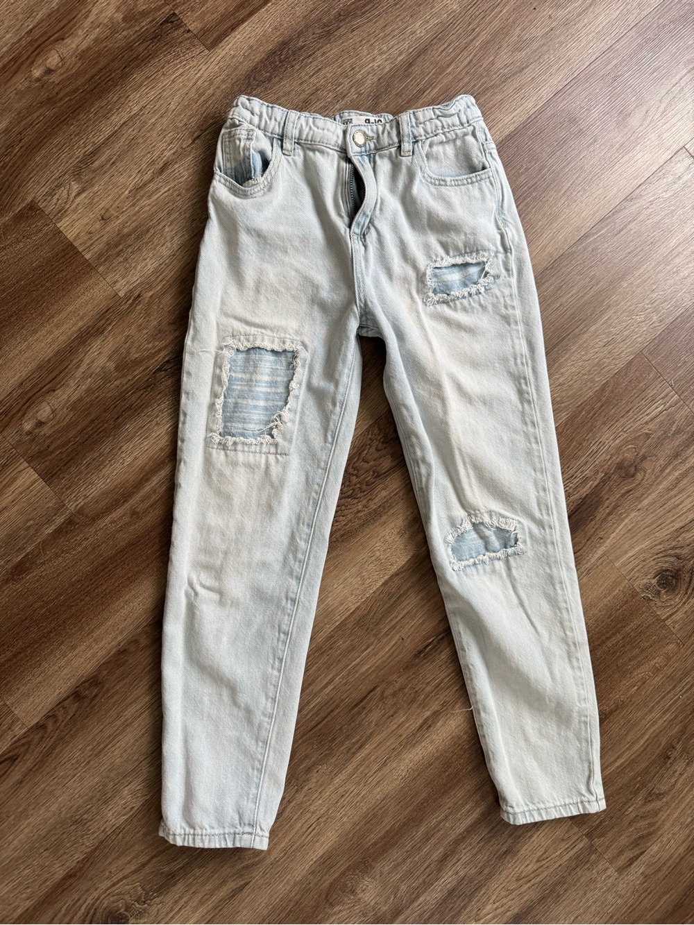 Light Wash Distressed girls  Jeans
